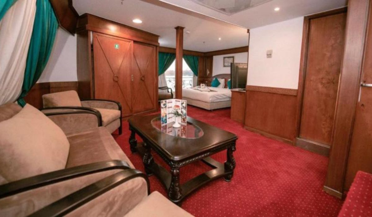 WhatsApp Image 2025-10-23 at 8.34.03 PM (2)