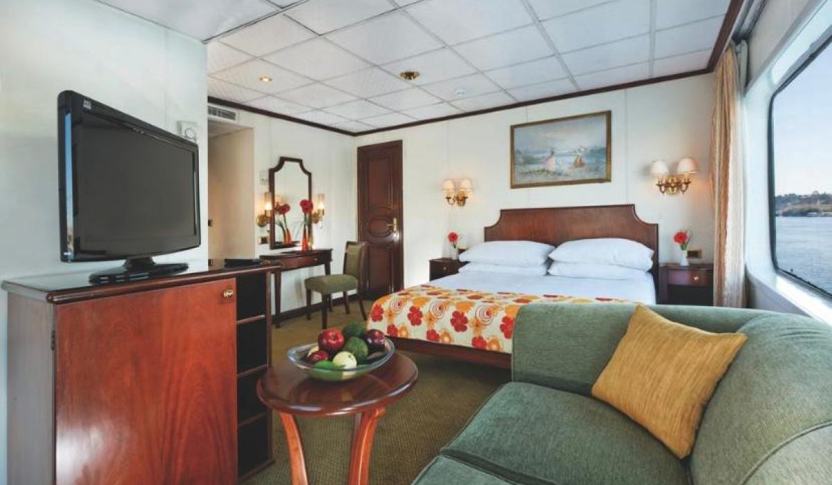 WhatsApp Image 2025-10-23 at 9.07.39 PM (1)