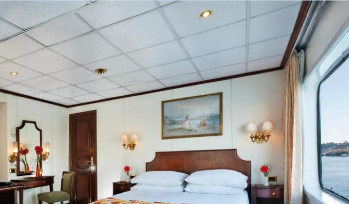 WhatsApp Image 2025-10-23 at 9.07.40 PM (3)