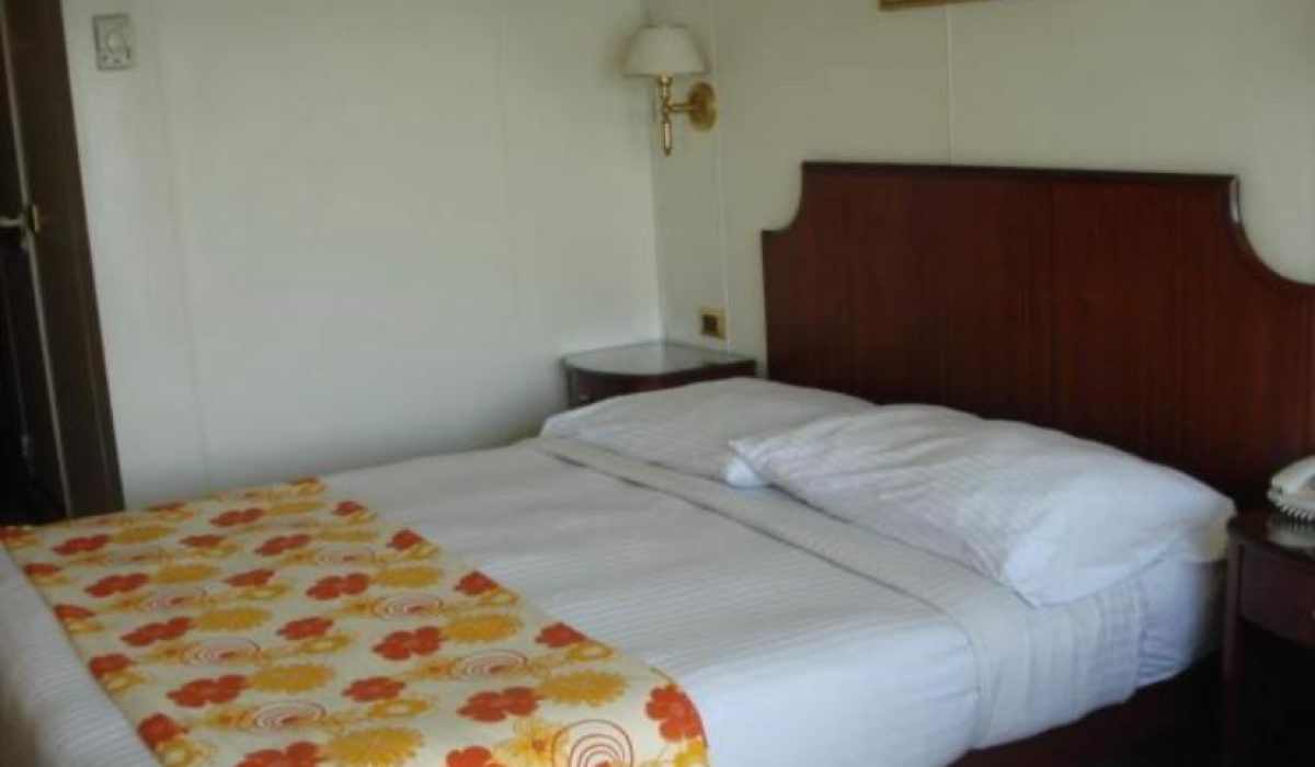 WhatsApp Image 2025-10-23 at 9.07.41 PM (1)