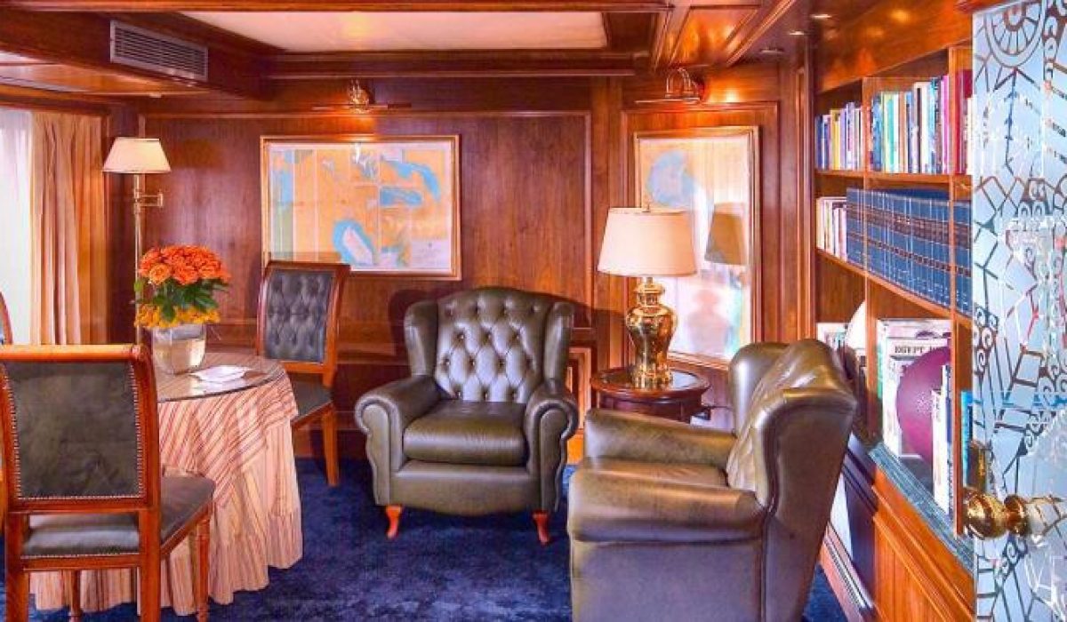 WhatsApp Image 2025-10-24 at 10.50.23 PM (1)