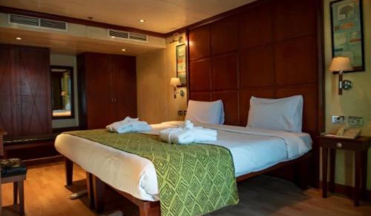 WhatsApp Image 2025-10-24 at 11.25.40 PM (2)