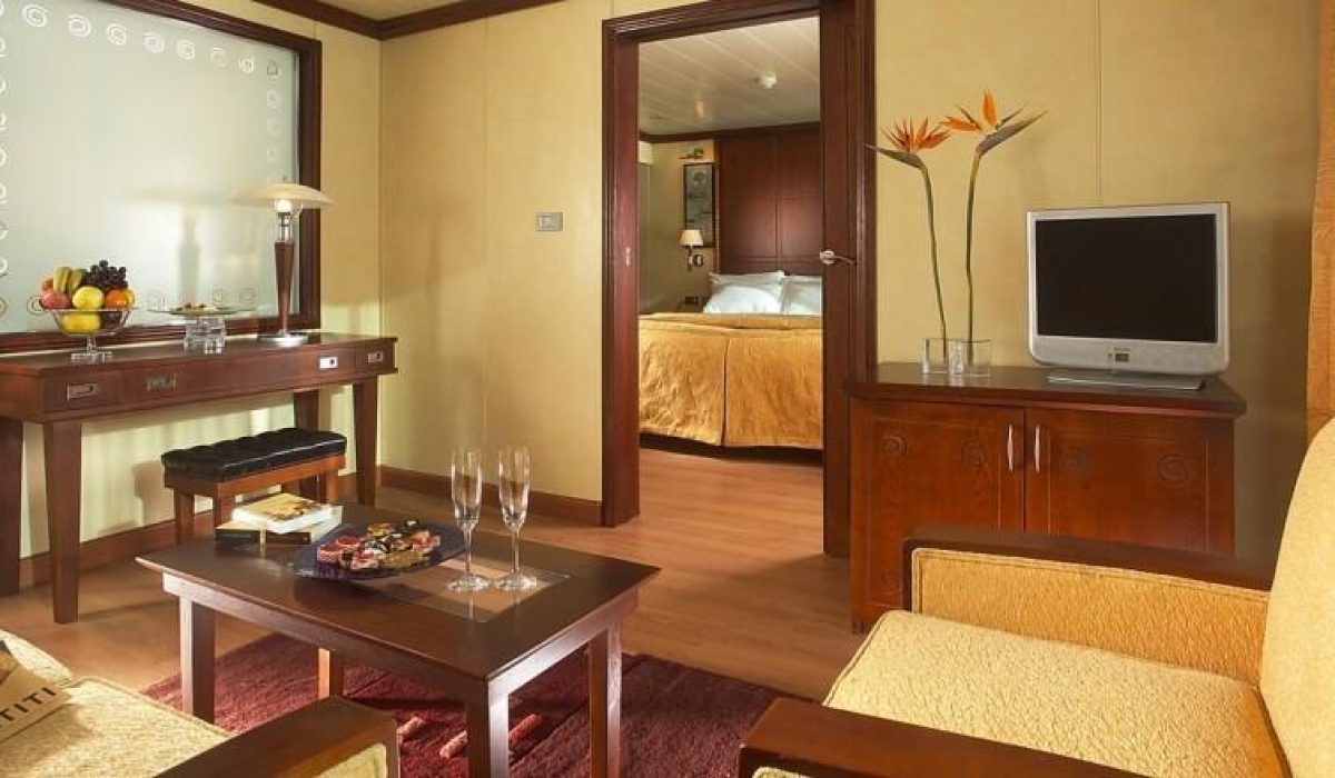 WhatsApp Image 2025-10-24 at 11.25.41 PM (1)