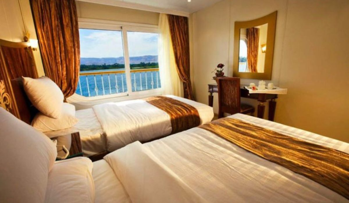 WhatsApp Image 2025-10-24 at 5.53.20 PM (2)