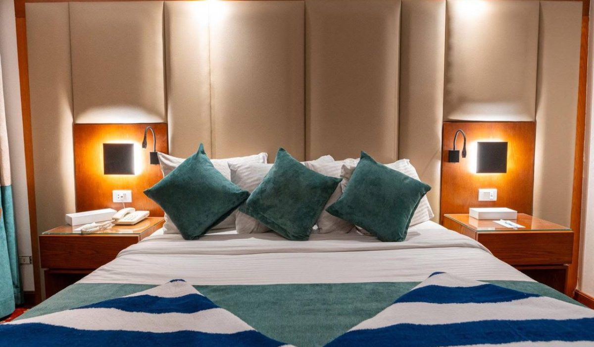 WhatsApp Image 2025-10-24 at 6.03.54 PM (1)