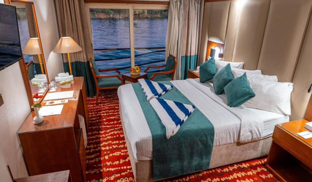 WhatsApp Image 2025-10-24 at 6.03.56 PM (2)