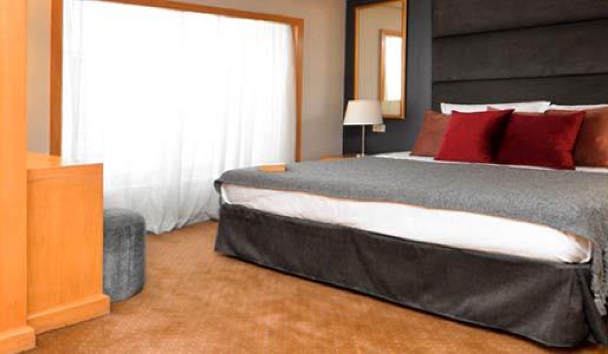 WhatsApp Image 2025-10-24 at 6.13.51 PM (1)