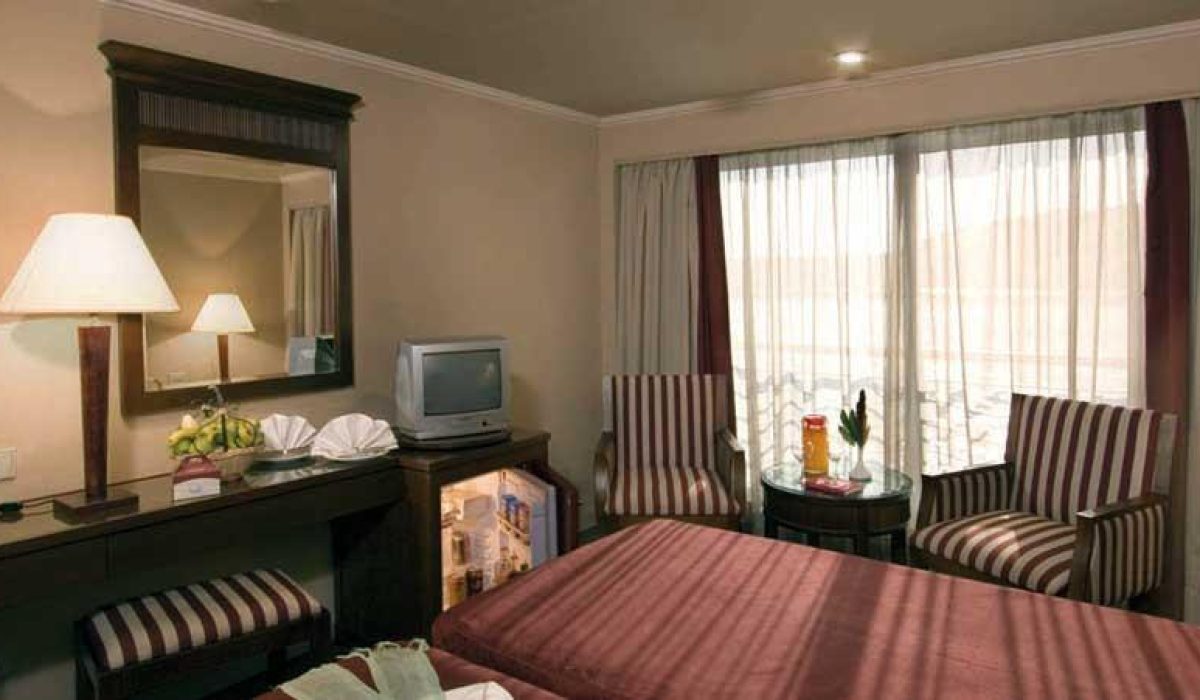 WhatsApp Image 2025-10-25 at 1.58.59 AM (1)