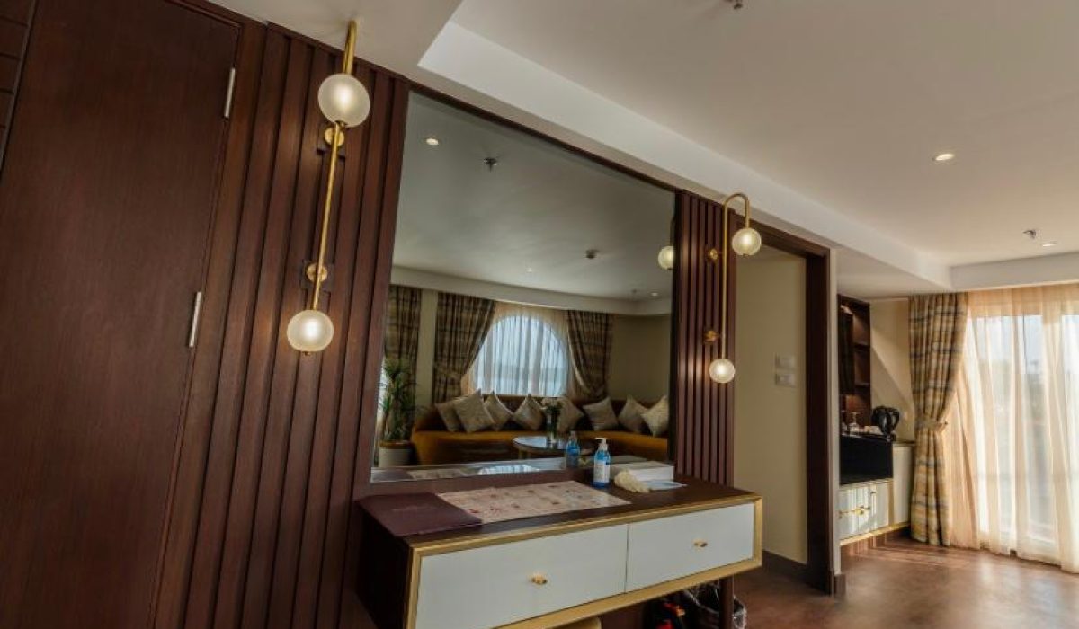 WhatsApp Image 2025-10-25 at 10.54.01 PM (2)