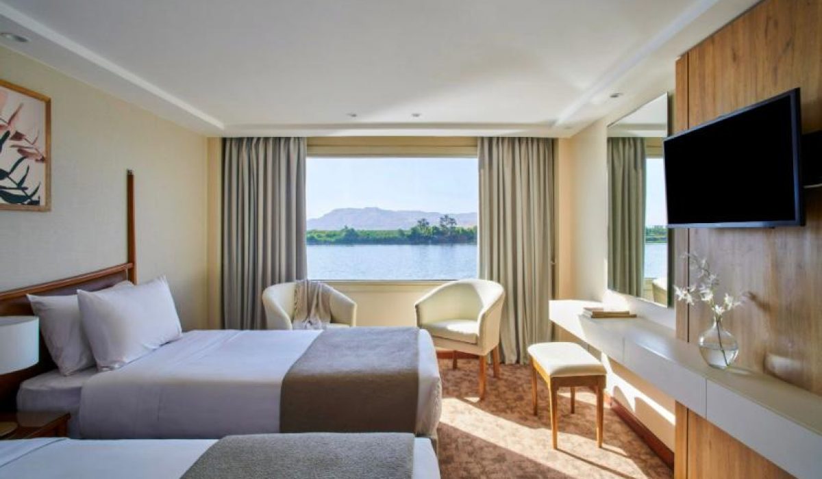 WhatsApp Image 2025-10-25 at 3.54.16 PM (2)