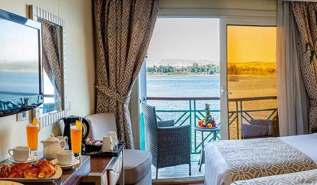 WhatsApp Image 2025-10-25 at 4.08.26 PM