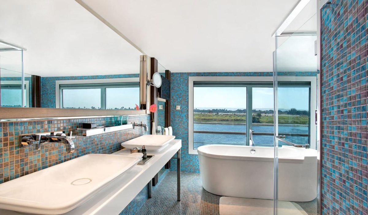 WhatsApp Image 2025-10-25 at 7.40.21 PM (1)