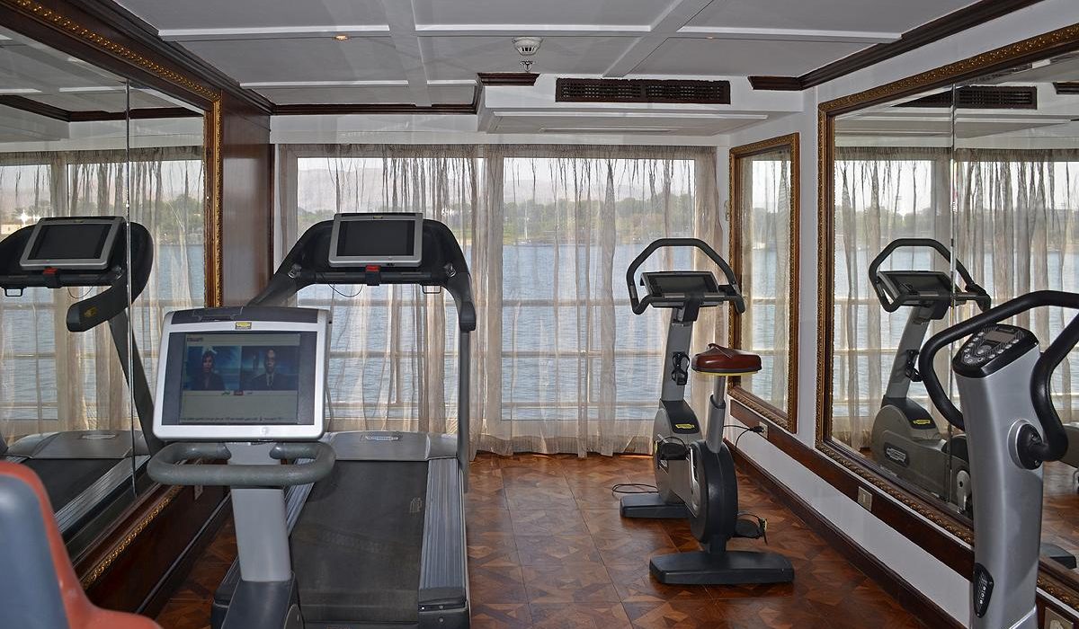 WhatsApp Image 2025-10-26 at 1.29.17 AM (2)