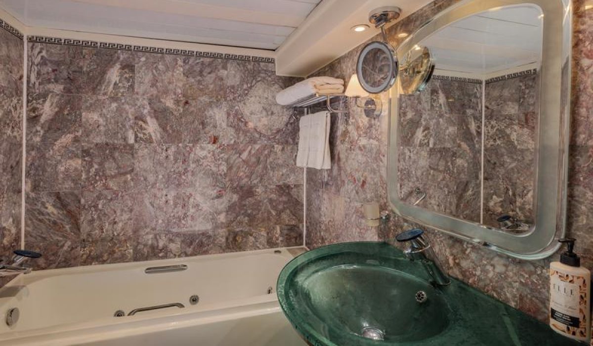 WhatsApp Image 2025-10-26 at 2.07.57 AM